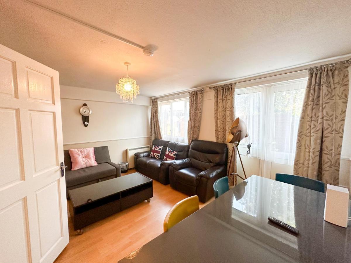 36 O'Leary Square Apartment Лондон Екстериор снимка