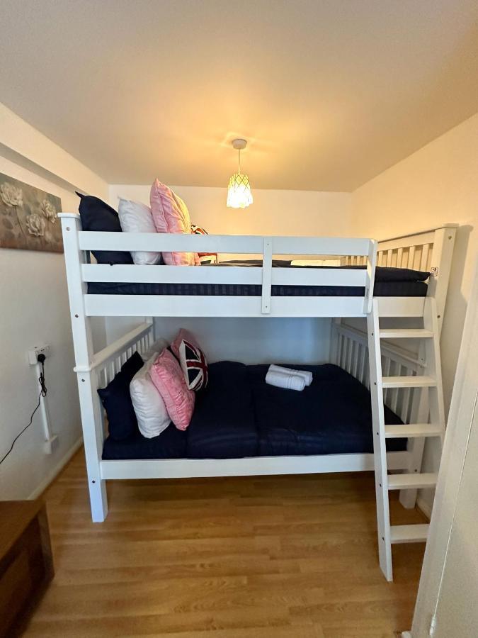 36 O'Leary Square Apartment Лондон Екстериор снимка