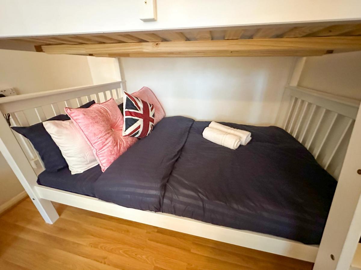 36 O'Leary Square Apartment Лондон Екстериор снимка